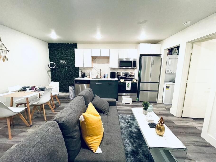 Luxe Travel Retreat Near Deep Ellum Apartment Dallas Ngoại thất bức ảnh